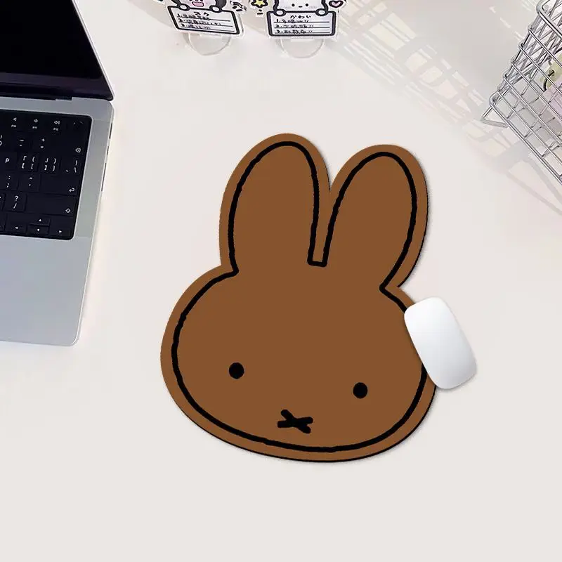 Alas Mouse Bentuk Kelinci Miff - Office Furniture Brands ulasan dan harga